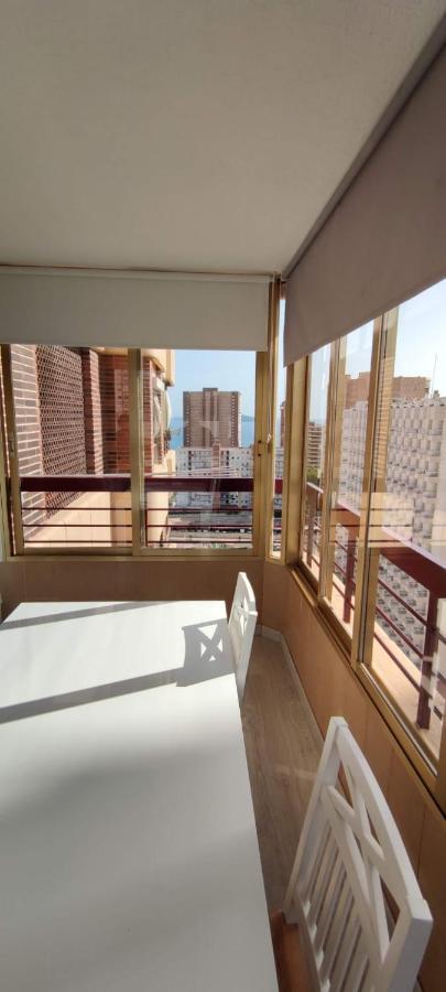 Precioso Apartamento Con Piscina Y Vistas Al Mar Mediterraneo. ベニドルム エクステリア 写真