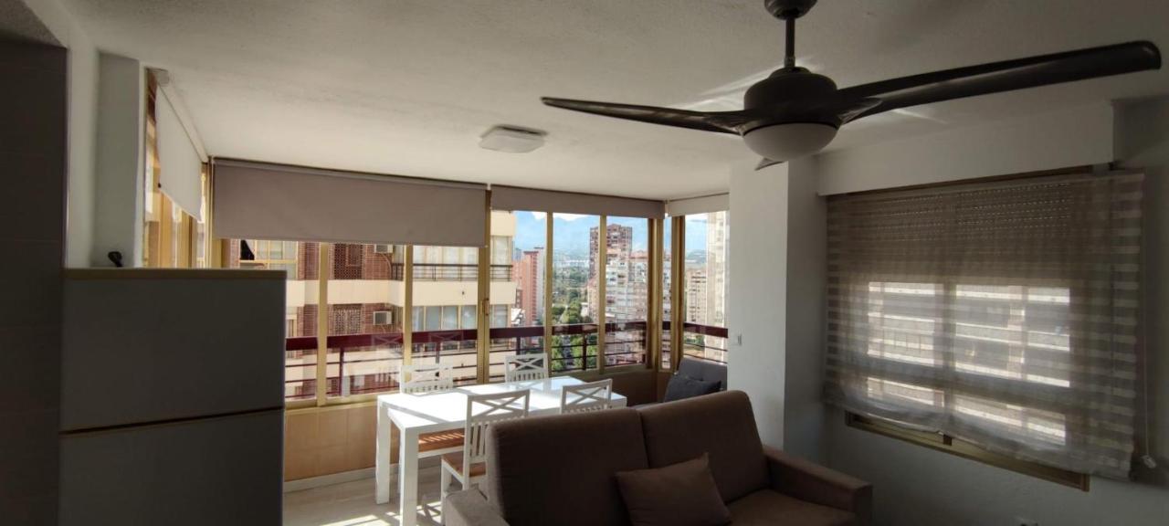 Precioso Apartamento Con Piscina Y Vistas Al Mar Mediterraneo. ベニドルム エクステリア 写真