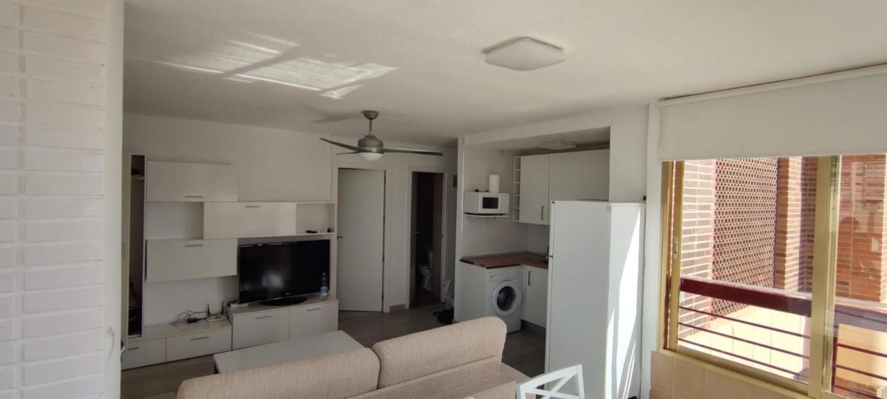 Precioso Apartamento Con Piscina Y Vistas Al Mar Mediterraneo. ベニドルム エクステリア 写真